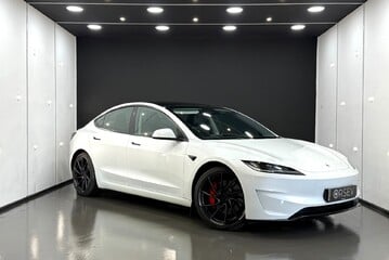 Tesla Model 3 Performance Enhanced Autopilot Adaptive Suspension 20" Forged Alloys