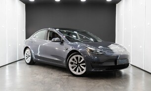 Tesla Model 3 Long Range, 19'' Sport Wheels, Heat Pump, Heated Steering Wheel, Pano Roof 1