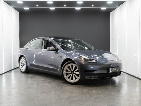 Tesla Model 3 Standard Range Plus, One Owner, 19'' Sport Wheels, Heated Steering Wheel