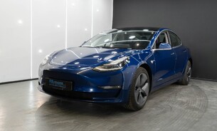 Tesla Model 3 Long Range 1 Year Battery Warranty! One Owner, Premium Sound, Pano Roof 5