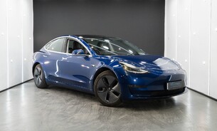 Tesla Model 3 Long Range 1 Year Battery Warranty! One Owner, Premium Sound, Pano Roof 1