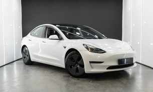 Tesla Model 3 Long Range Heat Pump Heated Steering Wheel Pano Roof Black Interior VAT Q 1