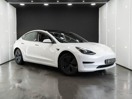 Tesla Model 3 Standard Range Plus, Later Larger 60kWh Battery with Ryzen Chip, One Owner