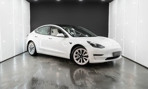 Tesla Model 3 Long Range Enhanced Autopilot 19'' Sport Wheels Heat Pump 1