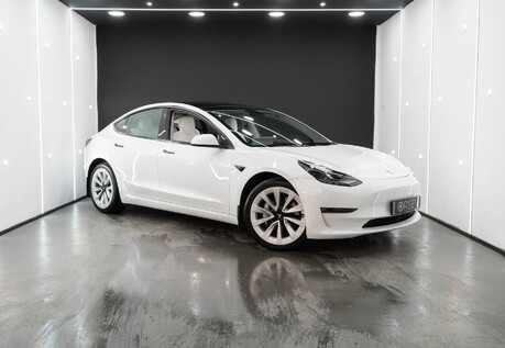 Tesla Model 3 Long Range Enhanced Autopilot 19'' Sport Wheels Heat Pump