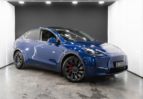 Tesla Model Y Performance, Black Interior, Panoramic Roof, Heated Seats, Track Mode