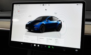 Tesla Model Y Performance, Black Interior, Panoramic Roof, Heated Seats, Track Mode 10