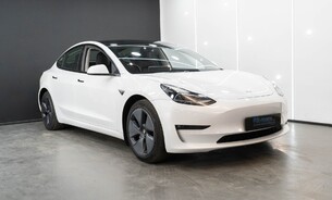 Tesla Model 3 Long Range Heat Pump Heated Steering Wheel Pano Roof Black Interior VAT Q 3