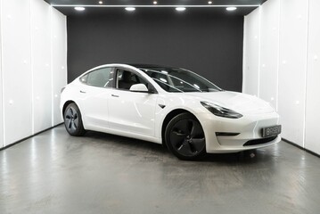 Tesla Model 3 Long Range Heat Pump Heated Steering Wheel Pano Roof Black Interior VAT Q