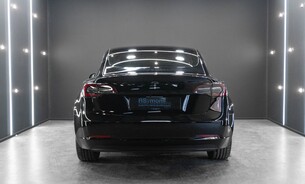 Tesla Model 3 Long Range, Heat Pump, Heated Steering Wheel, Pano Roof, Black Interior 3