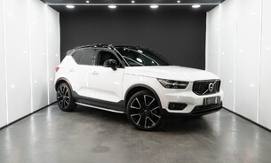 Volvo XC40 Recharge T5 R-Design Pro Pano Sunroof 360 Cam Harman Kardon Apple CarPlay  1