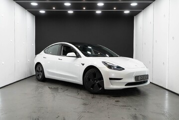 Tesla Model 3 Standard Range Plus Enhanced Autopilot Heat Pump Comfort Suspension LFP