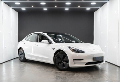 Tesla Model 3 Long Range Heat Pump Heated Steering Wheel Pano Roof Black Interior