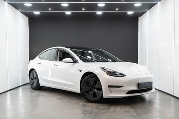 Tesla Model 3 Long Range Heat Pump Heated Steering Wheel Pano Roof Black Interior VAT Q