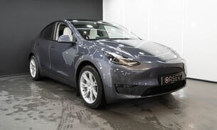 Tesla Model Y Long Range, White Interior, Panoramic Roof, Parking Sensors, VAT Q  5