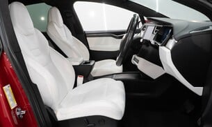 Tesla Model X 75D, White Interior, 6 Seats, Enhanced Autopilot, CCS, High Fidelity Sound 8