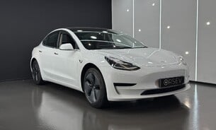 Tesla Model 3 Standard Range Plus, Pano Roof, Black Interior, VAT Q 9