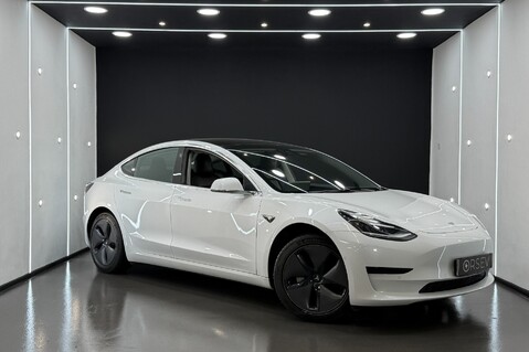 Tesla Model 3 Standard Range Plus, Pano Roof, Black Interior, VAT Q 