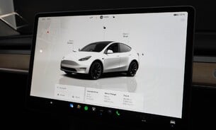 Tesla Model Y Standard Range Plus, 20" Induction Alloys, One Owner, Panoramic Roof, VAT Q 10