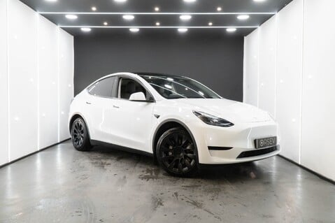 Tesla Model Y Standard Range Plus, 20" Induction Alloys, One Owner, Panoramic Roof, VAT Q 