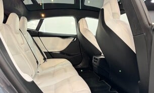 Tesla Model S Performance, White interior, Full Self Driving, 21" Twin Turbine Alloys 18