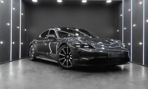 Porsche Taycan 4S (93KWH) BOSE Massage Seats InnoDrive 360 Cam Pano Roof Matrix LEDs  1