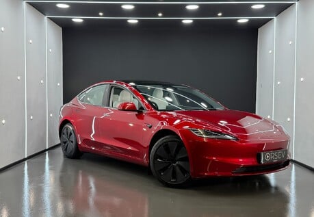 Tesla Model 3 RWD Ultra Red, White Interior, Ambient Lighting, Pano Roof, 