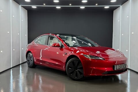 Tesla Model 3 RWD Ultra Red, White Interior, Ambient Lighting, Pano Roof,  