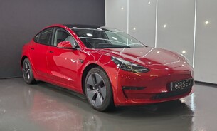 Tesla Model 3 Long Range, Tow Bar, One Owner, Heat Pump, Adaptive LED Headlights        4