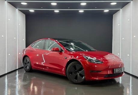 Tesla Model 3 Long Range, Tow Bar, One Owner, Heat Pump, Adaptive LED Headlights       