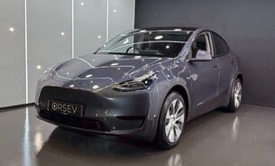 Tesla Model Y Standard Range Plus, Enhanced Autopilot Adaptive LED Headlamps Parcel Shelf 5