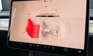 Tesla Model Y Standard Range Plus, Enhanced Autopilot Adaptive LED Headlamps Parcel Shelf 21