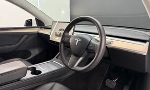 Tesla Model Y Long Range, 20" Induction Wheels, Just had Brand New Rear Tyres, One Owner 10