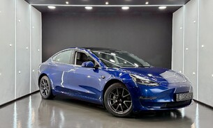 Tesla Model 3 Long Range, 4 Brand New Tyres! Heat Pump Heated Steering Wheel Pano Roof  1