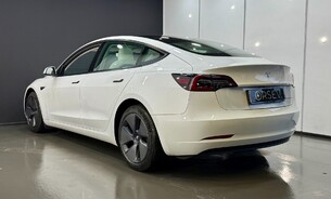 Tesla Model 3 Long Range, Tow Bar, White Interior, One Owner, Heat Pump, Power Frunk  4