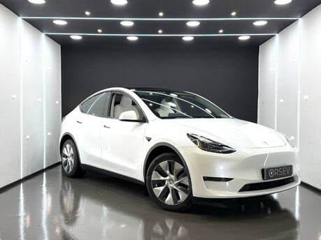 Tesla Model Y Long Range, White Interior, Enhanced Autopilot, Parking Sensors, Heat Pump