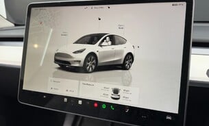 Tesla Model Y Long Range, White Interior, Enhanced Autopilot, Parking Sensors, Heat Pump 13