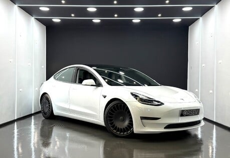 Tesla Model 3 Long Range, One Owner, 19" Aero Razor Wheels, Alcantara Dash, 