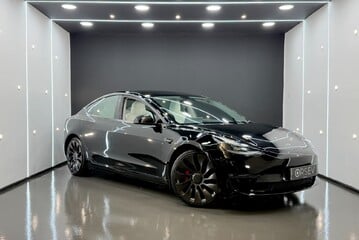 Tesla Model 3 Performance, White interior, Solid Black, Heat Pump, 21" Uberturbine Wheels