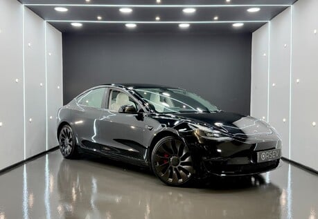 Tesla Model 3 Performance, White interior, Solid Black, Heat Pump, 21" Uberturbine Wheels