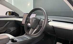 Tesla Model 3 Performance, White interior, Solid Black, Heat Pump, 21" Uberturbine Wheels 5