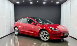 Tesla Model 3 Long Range Enhanced Autopilot 19'' Sport Wheels Heat Pump 1