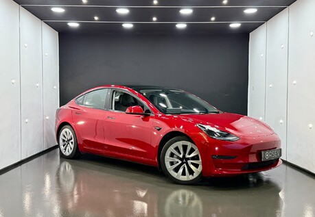 Tesla Model 3 Long Range Enhanced Autopilot 19'' Sport Wheels Heat Pump