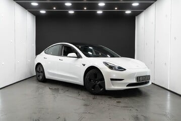 Tesla Model 3 Standard Range Plus, LFP Battery Pano Roof Heated Steering Wheel and Seats