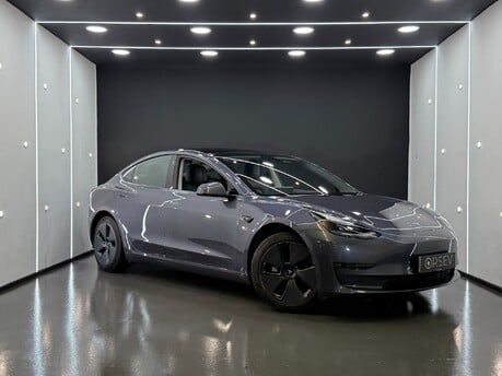 Tesla Model 3 Long Range, Heat Pump, Heated Steering Wheel, Pano Roof, Black Interior