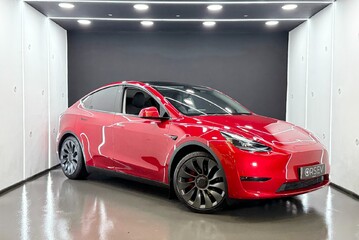 Tesla Model Y Performance, Enhanced Autopilot Auto Lane Change Heat Pump Panoramic Roof 