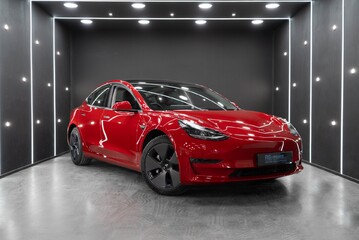 Tesla Model 3 Long Range, Heat Pump, Heated Steering Wheel, Pano Roof, Black Interior