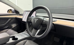 Tesla Model 3 Long Range, Heat Pump, Heated Steering Wheel, Pano Roof, Black Interior 6