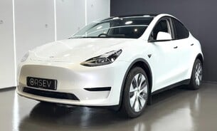 Tesla Model Y RWD ONLY 777 miles! Pristine! Pano Roof Heated Steering Wheel & Seats VAT Q 8