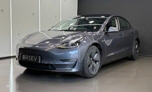 Tesla Model 3 Long Range, Heat Pump, Heated Steering Wheel, Pano Roof, Black Interior 9